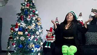 Hey, why not join the fun with this huge sexy Grinch in balloon play and flashing those big natural tits? 😈