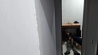 Wife Cheats with Plumber in Rough Homemade Action