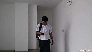 I Masturbate Watching Mature Blonde Get Fucked in Bedroom