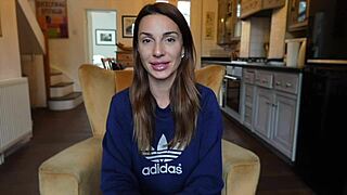 Does girth really matter in this steamy sex tutorial with roxy fox?