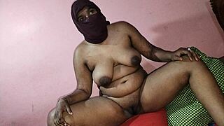 oh wow i kolkata college girl fingering my medium size pussy in amateur solo session with natural tits