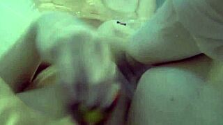 Nadia Bathes With Rubber Duckies