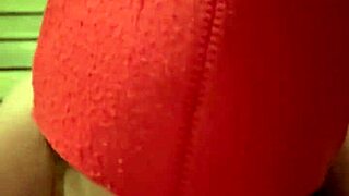 Why does this redhead with big ass suck cum in the bathhouse?