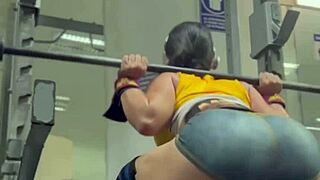 Oh my god, look at this colombian big ass in my gym outfit!