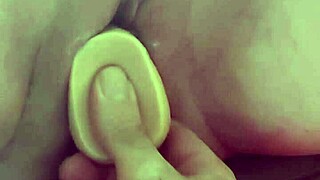 Dildoing my girlfriend with toys