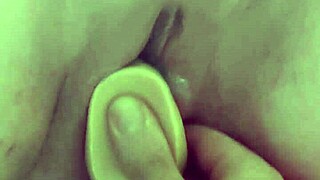 Dildoing my girlfriend with toys