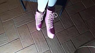 laura on heels amateur 2021 shares 30 minutes of high heels and pantyhose compilation