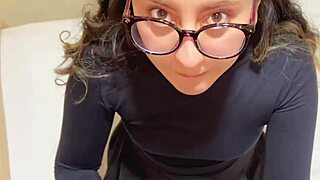 me foll� a mi vecina culona mientras su esposo se encontraba trabajando