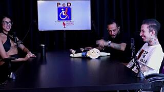 Prefer pau that makes her cum with Elisa Sanchez chatting about sucking pussy and family 😏