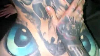 girl with split tongue suggests deepthroat and cum on face fun