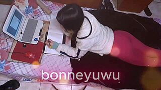 Check out Bonneyuwu looking beautiful and petite on the bed, showing off that cute ass while studying