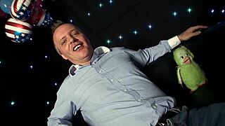 Hey everyone, check out this attractive blonde named Amy who confidently uses her impressive figure and toned physique to charm a couple of guys in an engaging way