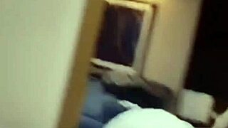 Oh man, I totally transei with that funcionário right inside the navio, you know?