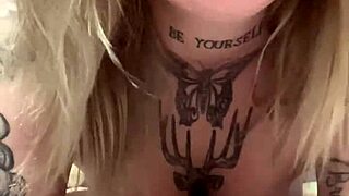 me da fuerte por la conchita hasta mojarme toda y acaba en mi cola, que rico con latina blonde 🔥💦