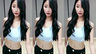 gái trung quốc dances sexy in cute asian style 💃🌟