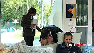 Freeuse family dives into wild 4some action pounding pussies and wanking together in total chaos