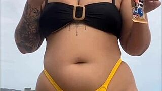 Swollen Pussy In Tight Yellow Bikini Draws Attention On USA Beach!