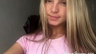 Intriguing amateur teen blonde masturbating solo at home skinnyt