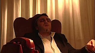 Blonde slut Jasmine Rouge hints at secret blowjob under mafia boss desk