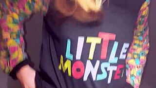 Bonneyuwu masturbates with dildo and teddy in pajamas