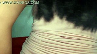 Neighbor Babe With Giant Ass Tempts You