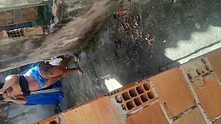 Encounter with a curvy woman at the construction site unfolded