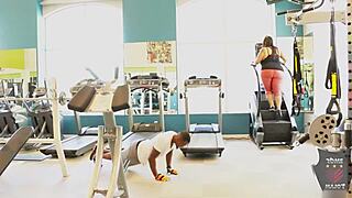 I love how chunky Sofia Rose gets dicked hard on the kitchen counter by Rome Major