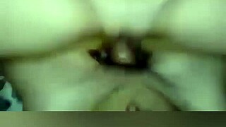 Hey, mature Latina gets fucked hard with creampie by a guy while alone at home 😏💦