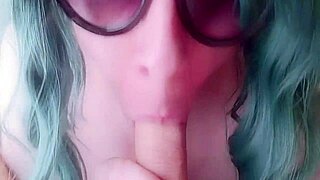 Hey, are you gonna cum in this mommy's mouth like that?