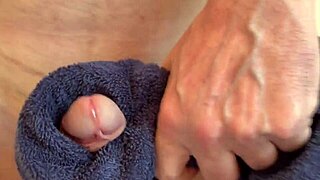 Solo Amateur Neighbor Masturbating Close Up To Orgasm