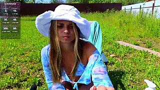 Playing with my wet hairy pussy outside while people watch me 😏