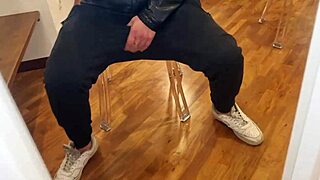 Whoa, intense sborrata and sexy perverse moans with pissing and leather jacket - handjob cumshot with dirty talk and wild gemiti 😈💦