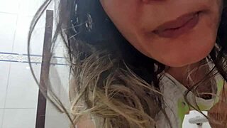 Why did I get all wet? Nivaldo gave me 50 reais to watch me shower! big ass latina says