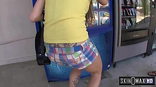 Cali lakai hints at riding big dick with her narrow ass in deepthroat action