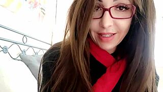 stepmom gives you a hot massage and more in pantyhose, feeling that mommy vibe 😘💆‍♂️