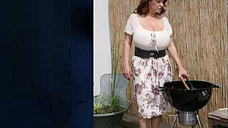 Huge boobs bbw chubby milf