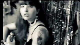 Pretty small feet for jerking