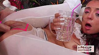 Tiny Hooker Sasha Tatcha Likes to Suck