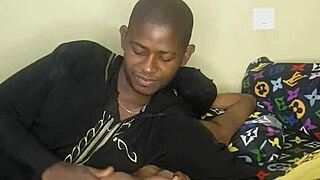 Ebony Cant Resist Shaved Pussy Temptation In Webcam Teen Show