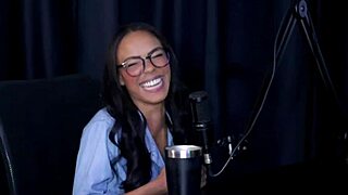 קומפילציה סווינגרס BDSM לינג'רי שקוף צעירות בלונדיניות טאטו קבוצתי חוץ