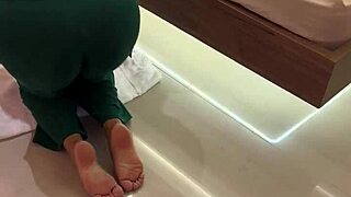 Whoa, this curvy milf with big ass gets surprised and pounded by a huge cock! 😈🍑