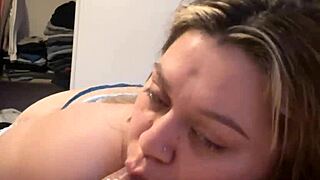 Rica dives into milf masturbation in the room