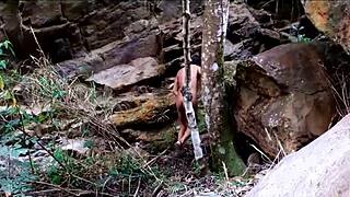 Oh wow, hooking up with a stranger for some hot sex feels so thrilling! 🔥😏