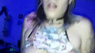 Putita friki enjoys riding a verga in miniskirt with big ass latina flair in the scene