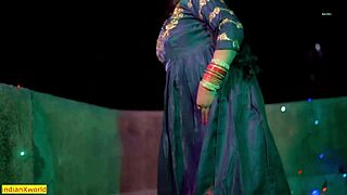 Indian Model In Sexy Anal Doggystyle Fuck With Creampie!