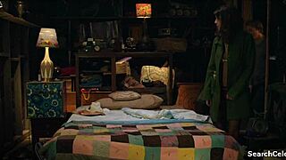 Lizzy Caplan In Frankie Boom 2013