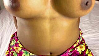 check out this indian desi virgin pussy up close licking orgasm