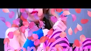 Bonneyuwu, check out these 10 cute pigtail pics and that sexy video in pink!