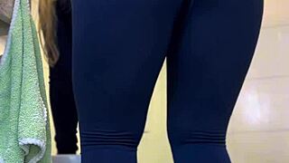 I absolutely adore showing off my big butt in these super tight leggings for solo fun