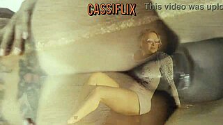 that guy went deep with his thick tool at the beach - full on cassiflix